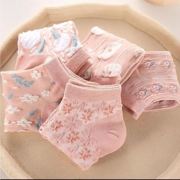 3 for $26 - Socks 5 pair Pink Floral Ankle Socks - Picture 2 of 5